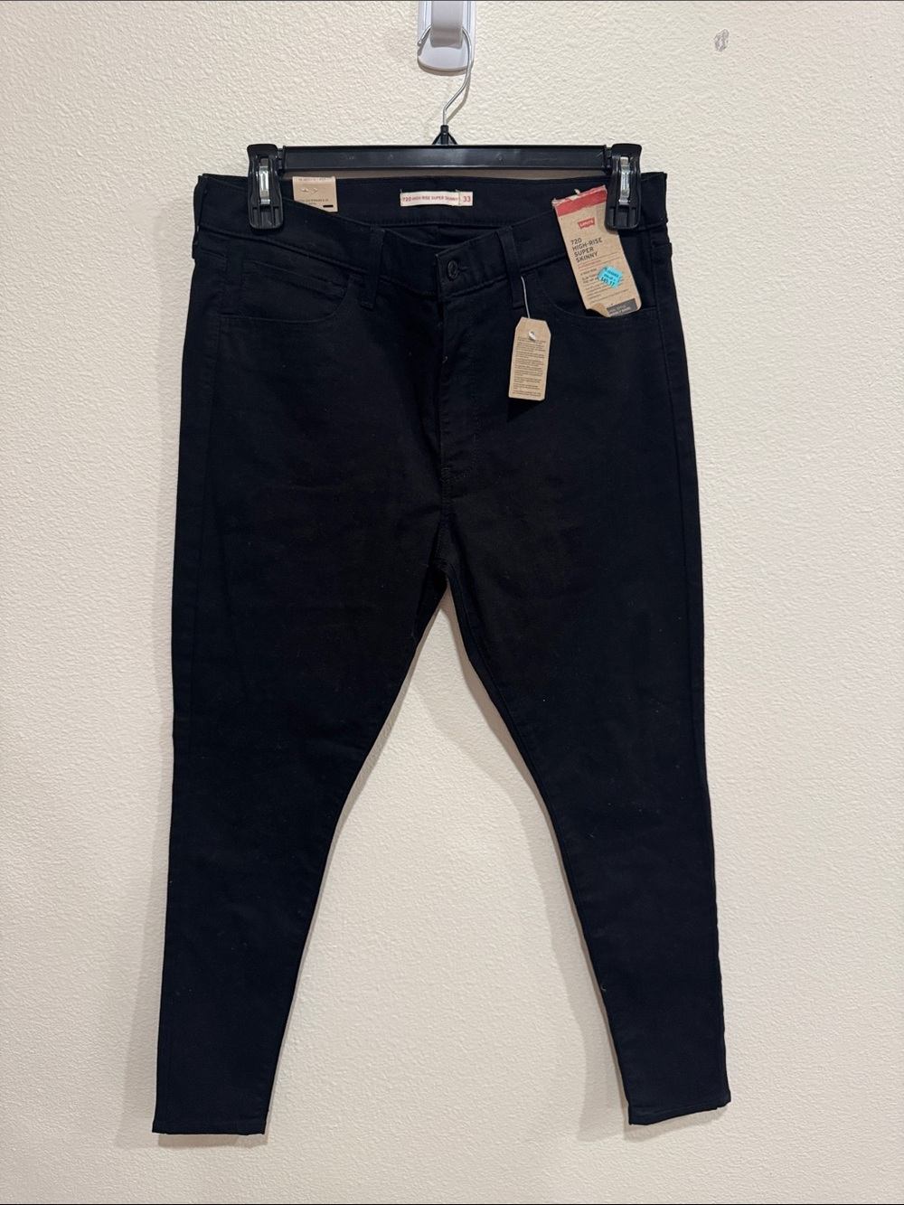 Levi's Women's Skinny Jeans in Black